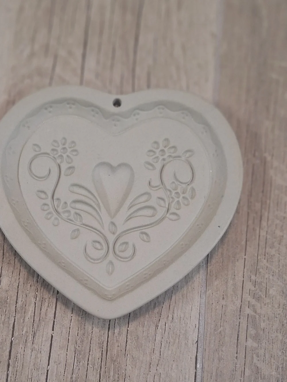 Vintage Heart Stoneware Shortbread Cookie Mold/Floral Butter Cookie Press